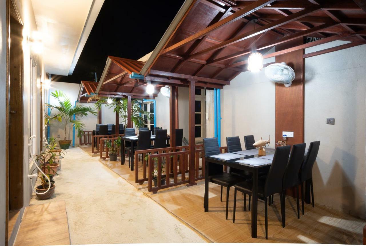 Starry Night At Ukulhas Hotel Ngoại thất bức ảnh