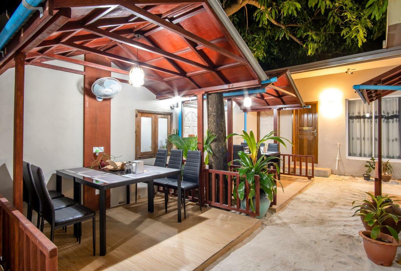 Starry Night At Ukulhas Hotel Ngoại thất bức ảnh